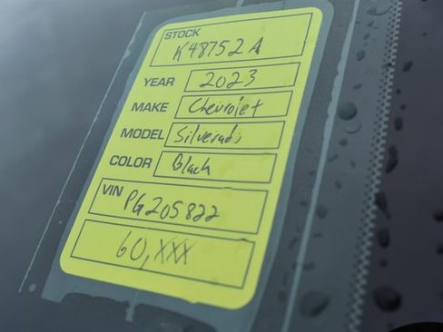 Used 2023 Chevrolet Silverado 1500 LT Trail Boss w/ LT Trail Boss Premium Package image 18