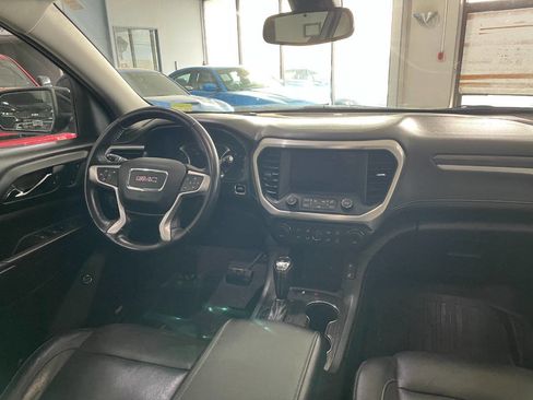 Used 2018 GMC Acadia SLT w/ LPO, Black Accent Package image 32
