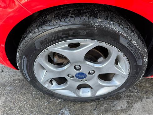 Used 2012 Ford Fiesta SES image 17