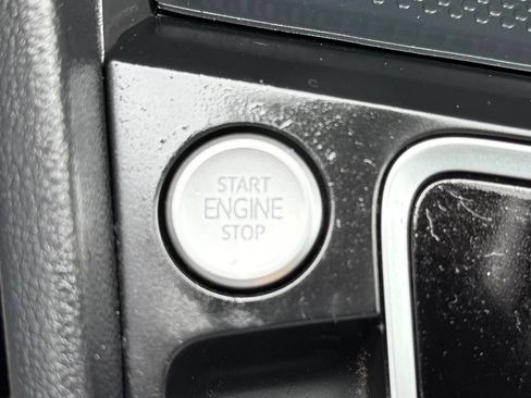 Used 2019 Volkswagen Jetta SEL FWD image 20