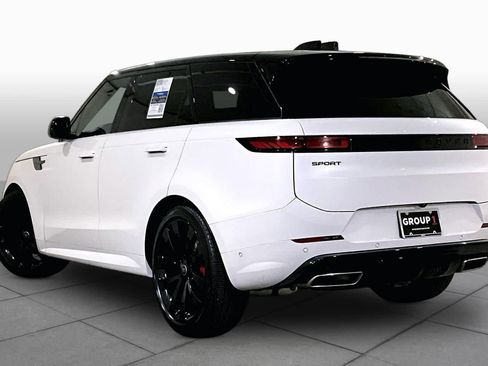 Used 2025 Land Rover Range Rover Sport Dynamic SE AWD/4WD image 11