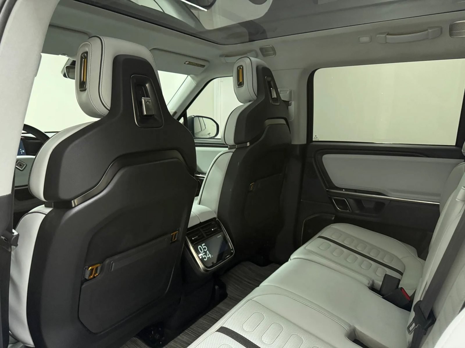 Used 2024 Rivian R1S Adventure Quad AWD/4WD image 13