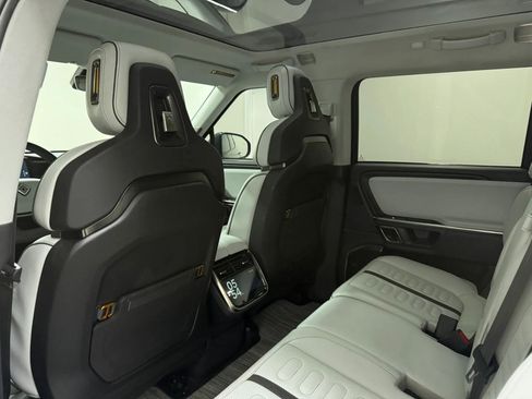 Used 2024 Rivian R1S Adventure AWD/4WD image 13