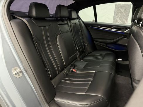 Used 2019 BMW M550i xDrive image 37