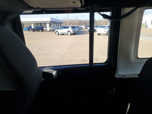 Used 2015 Jeep Wrangler Unlimited Sport w/ Quick Order Package 24S image 12