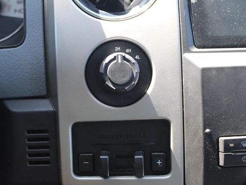 Used 2011 Ford F150 XLT AWD/4WD image 17