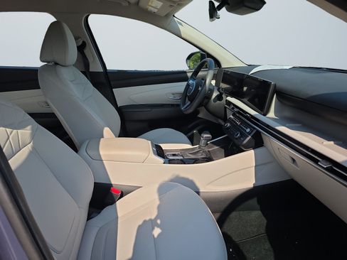 Used 2025 Hyundai Tucson SE AWD/4WD image 18