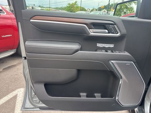 New 2026 GMC Sierra 1500 Denali w/ Denali Reserve Package image 13