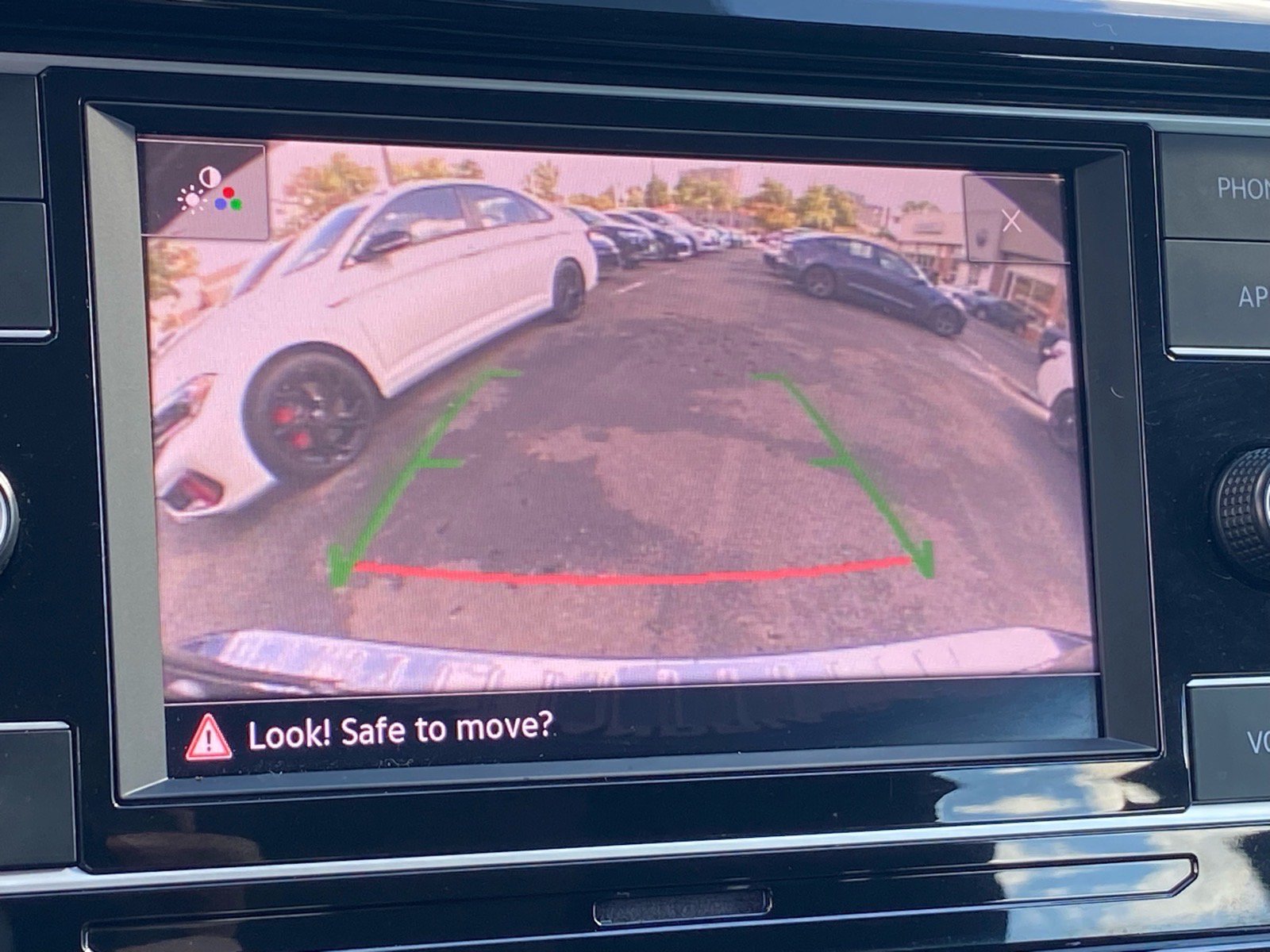 Certified 2023 Volkswagen Taos S AWD/4WD image 18