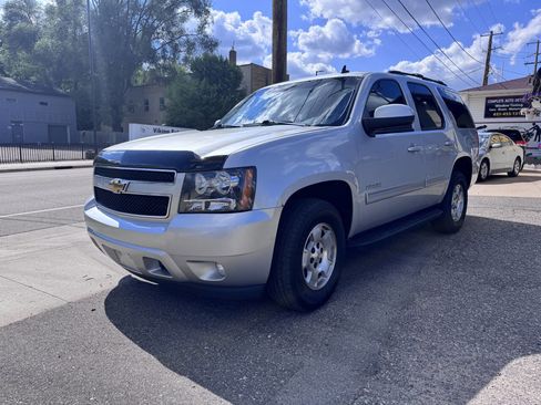 Used 2013 Chevrolet Tahoe LT image 3