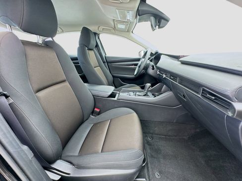 Used 2021 MAZDA MAZDA3 s FWD image 18