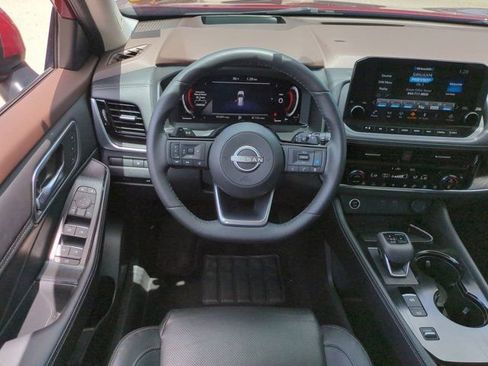 Used 2023 Nissan Rogue Platinum w/ Platinum Premium Package FWD image 14