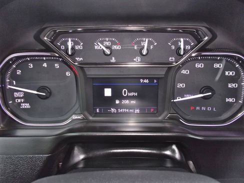 Used 2019 GMC Sierra 1500 SLT w/ SLT Premium Plus Package AWD/4WD image 25
