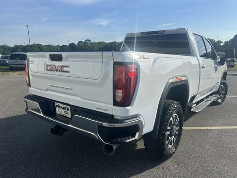 Used 2023 GMC Sierra 2500 SLE w/ SLE Value Package; AWD/4WD image 3