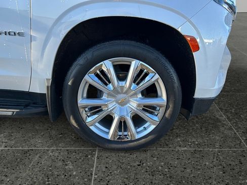 Used 2023 Chevrolet Tahoe High Country image 9