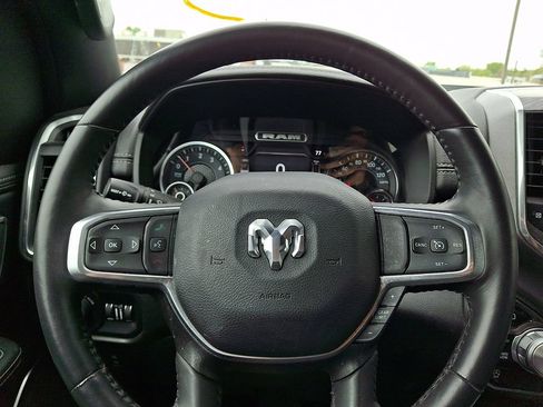 Used 2023 RAM 1500 Laramie AWD/4WD image 19