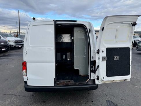 Used 2020 Nissan NV200 S image 9