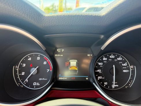 Used 2020 Alfa Romeo Stelvio Ti image 23