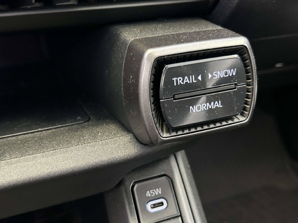 Used 2026 Toyota RAV4 Limited AWD/4WD image 24