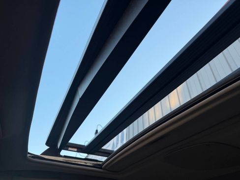 Used 2000 Lexus LX 470 4WD image 12