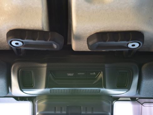 Used 2024 Jeep Wrangler Unlimited Sahara AWD/4WD image 46