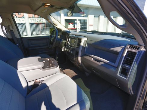 Used 2017 RAM 1500 Express image 18