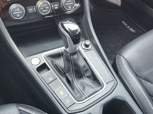 Used 2024 Volkswagen Jetta SEL FWD image 19