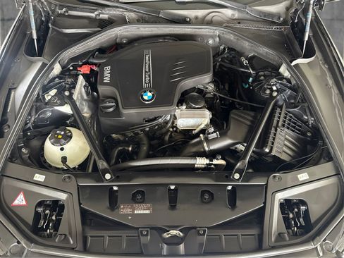 Used 2015 BMW 528i Sedan image 11