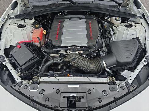 Used 2021 Chevrolet Camaro SS image 32