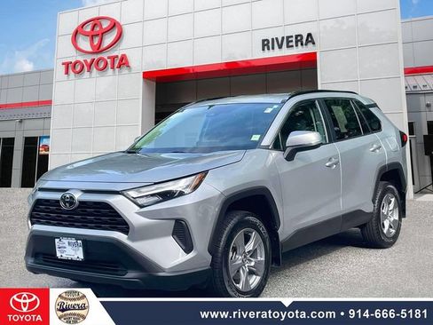 Certified 2024 Toyota RAV4 XLE AWD/4WD image 4