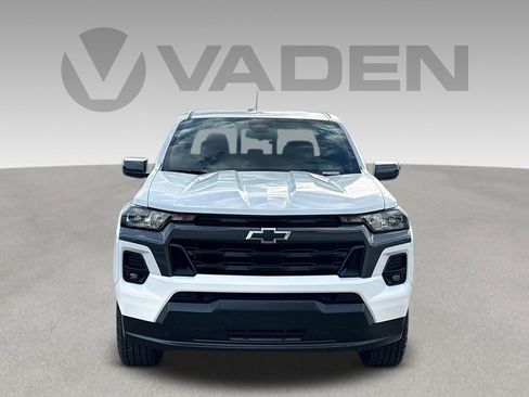 Used 2023 Chevrolet Colorado LT w/ LT Convenience Package II image 2