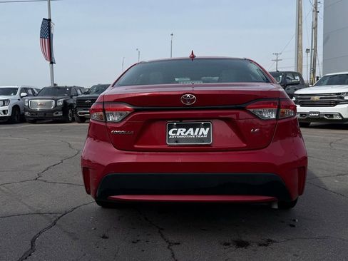 Used 2021 Toyota Corolla LE image 6