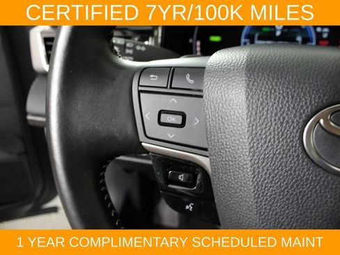 Used 2025 Toyota Camry SE FWD image 21