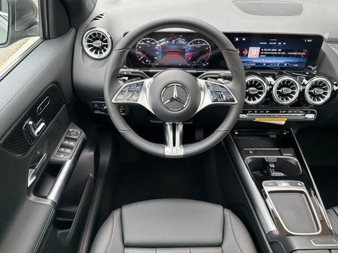New 2026 Mercedes-Benz GLA 250 image 13