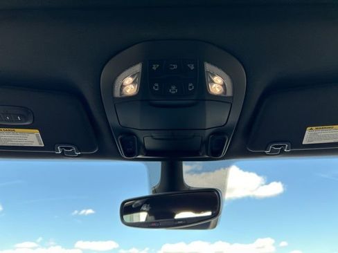 New 2027 Chrysler Pacifica Limited AWD/4WD image 12
