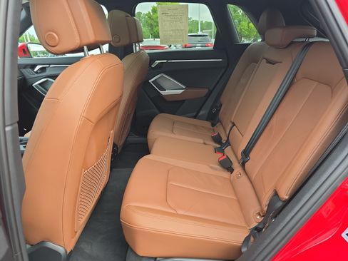 Certified 2025 Audi Q3 2.0T Premium Plus w/ Premium Plus Package AWD/4WD image 13