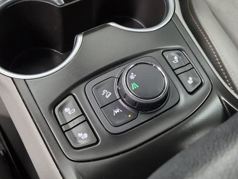 Used 2020 GMC Terrain SLT w/ Preferred Package image 33