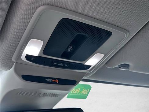 Certified 2024 Honda HR-V EX-L image 29