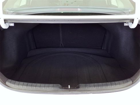 Used 2022 Kia Forte LXS w/ LXS Technology Package image 11