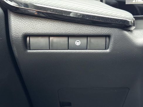 New 2026 Nissan Kicks SR w/ Cold Weather Package AWD/4WD image 18