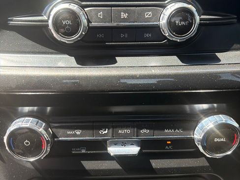 Used 2022 Ford F150 XLT w/ Equipment Group 301A Mid RWD image 20