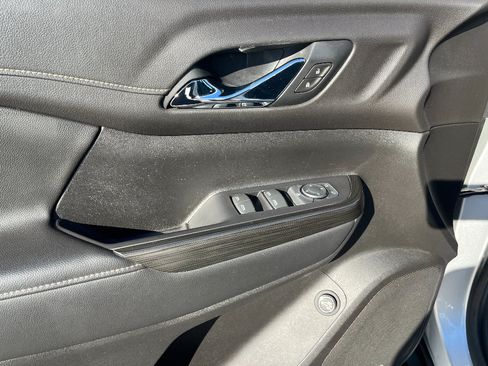 Used 2020 GMC Acadia SLT image 34