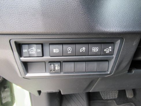 Used 2022 Toyota Tundra SR5 w/ Convenience Package RWD image 19