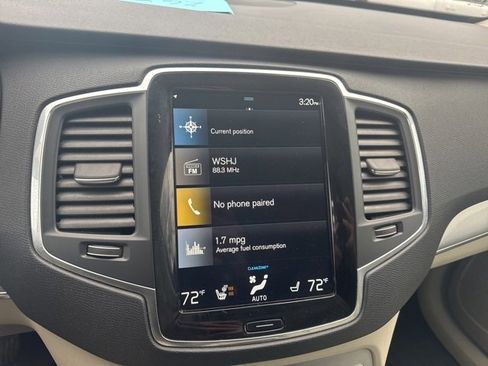 Used 2021 Volvo XC90 T5 Momentum w/ Climate Package image 10