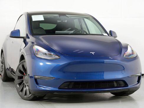 Used 2021 Tesla Model Y Performance image 4