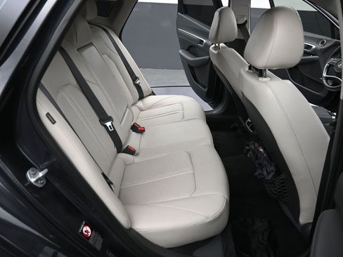 Used 2020 Hyundai Sonata Limited image 10