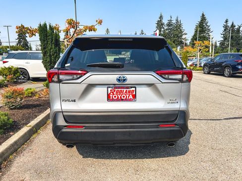 Certified 2024 Toyota RAV4 XLE Premium AWD/4WD image 7