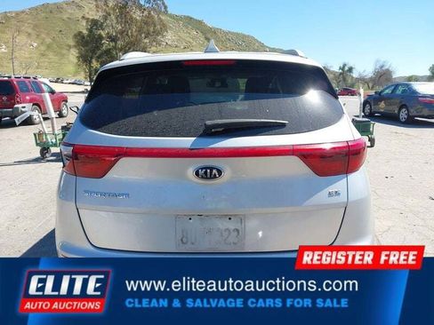 Used 2017 Kia Sportage EX image 32