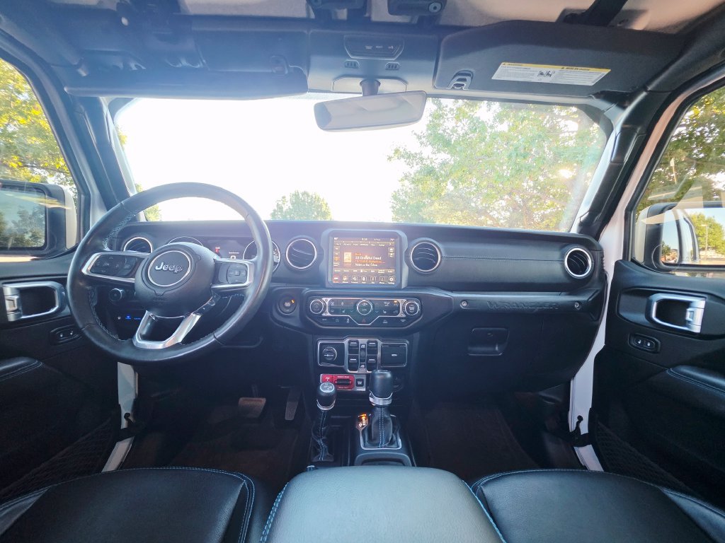 Used 2022 Jeep Wrangler Unlimited Rubicon 4xe w/ Cold Weather Group AWD/4WD image 38