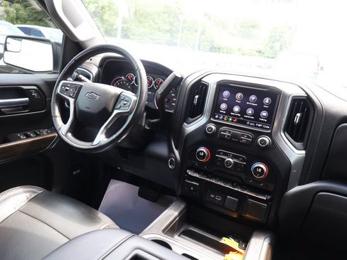 Used 2020 Chevrolet Silverado 1500 LT Trail Boss AWD/4WD image 30